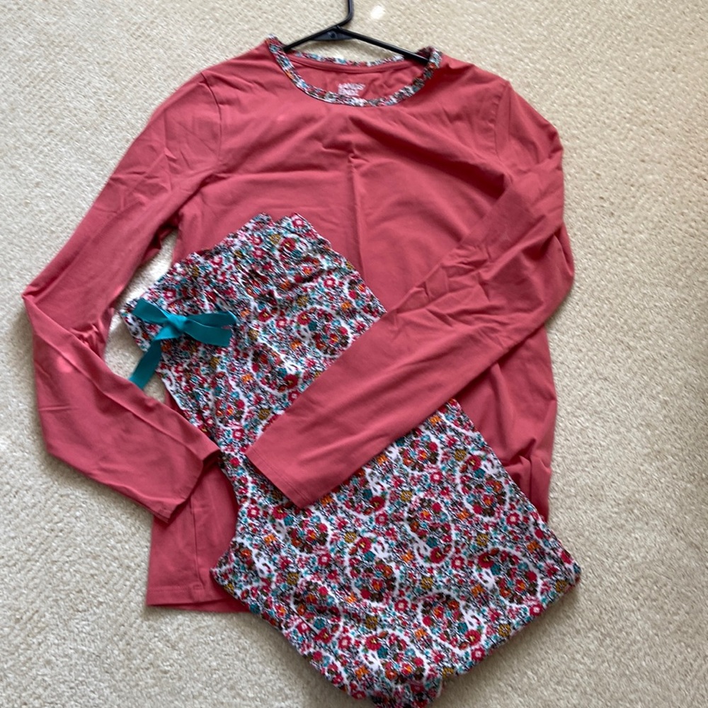 Lands' End Pink Pajama Set with Floral Pants